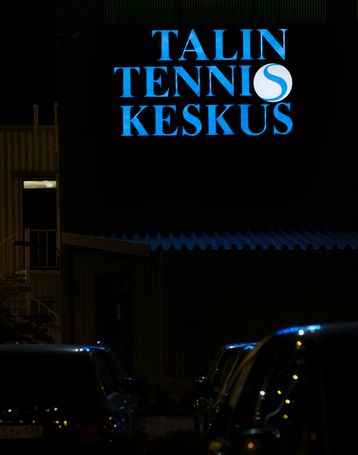 LED-valomainoshuolto valomainoksiin