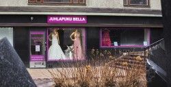 Teippauksilla ryhtiä Juhlapuku Bellan julkisivuun