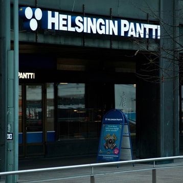 valomainoksen uusi laadukkaampi valaistus